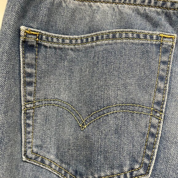 Levi's 505 Men's Jeans Regular Fit 34x30 Blue Medium Wash Stretch Straight Leg - Picture 8 of 13